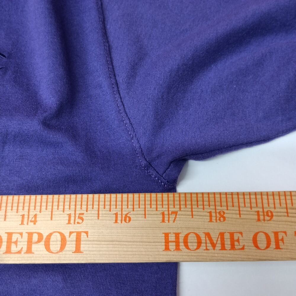 Champion‎ T-Shirt Mens S Purple Embroidered Logo Short Sleeve - Picture 4 of 7